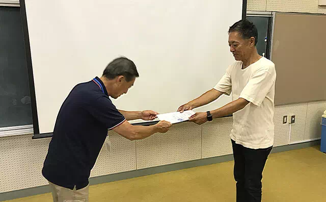 ドローンスクール 修了証交付