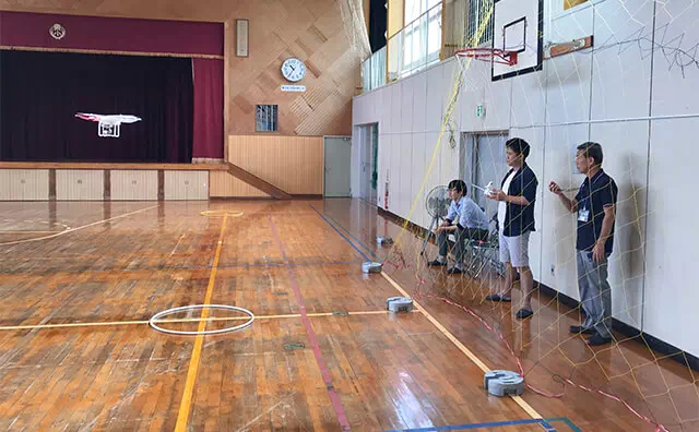 ドローンスクール 体育館