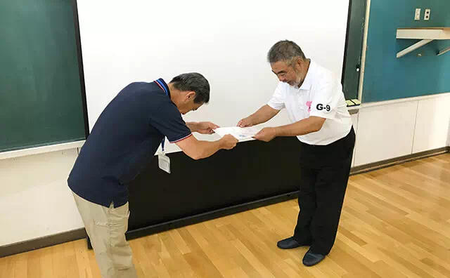 ドローンスクール 体育館